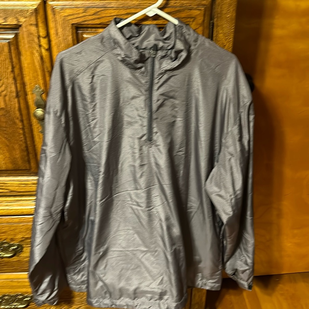 Like new men's light weight half zip coat size XXL
